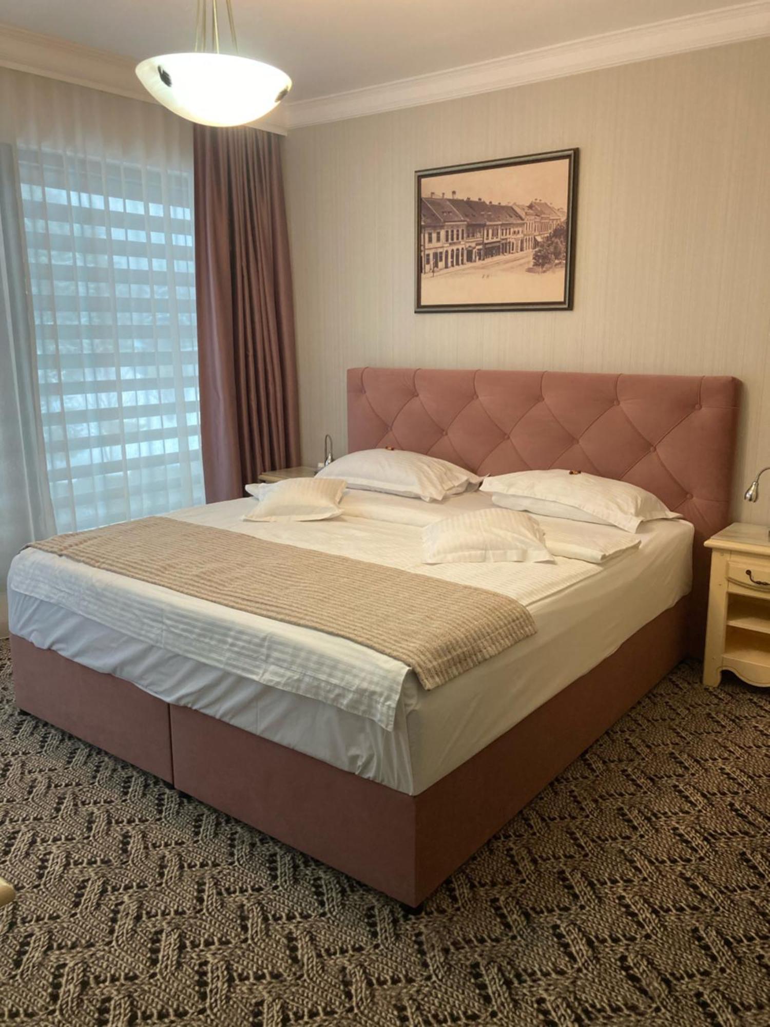 Hotel Roser House Boutique - Pe Malul Lacului Колибица Номер фото