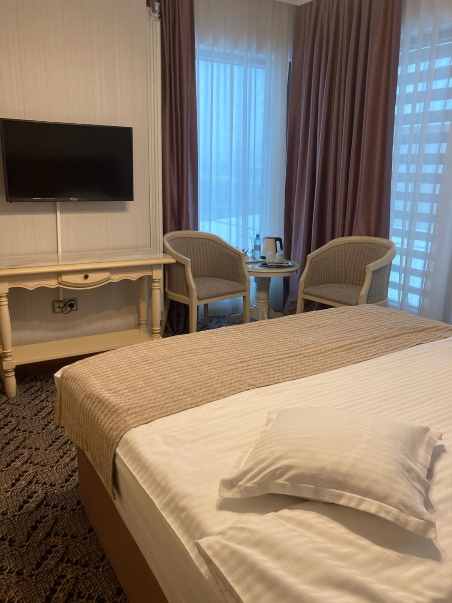 Hotel Roser House Boutique - Pe Malul Lacului Колибица Номер фото