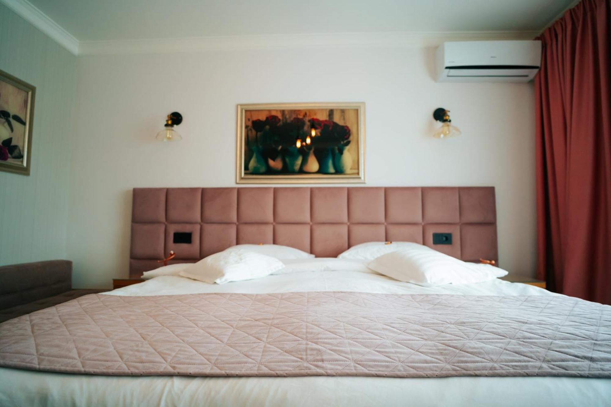 Hotel Roser House Boutique - Pe Malul Lacului Колибица Экстерьер фото